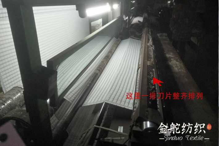 2.5條玉米粒燈芯絨面料割絨機(jī)器，刀片位置！