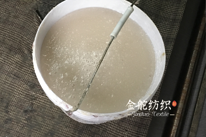 調(diào)配好的膠水 調(diào)配好的膠水