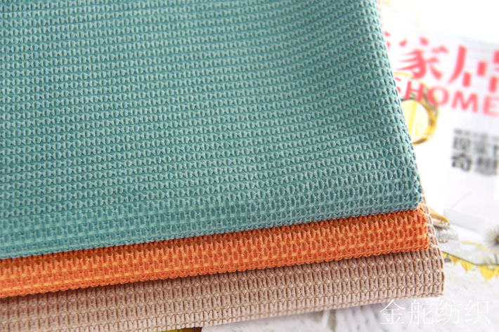 燈芯絨沙發(fā)套面料，人體接觸舒適良好的觸感。