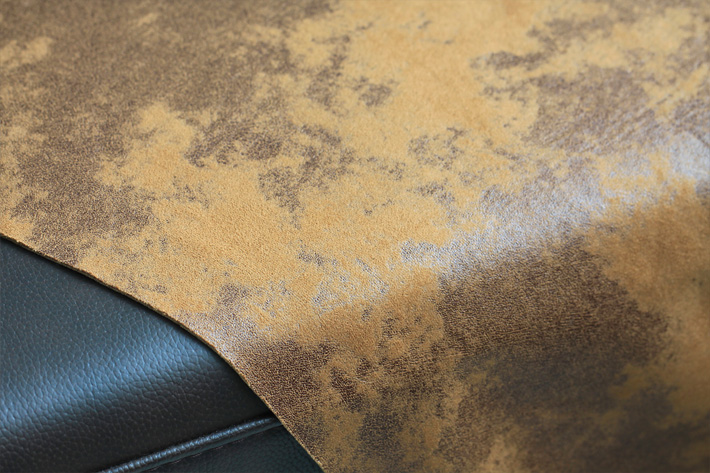 面料覆蓋在沙發(fā)上效果