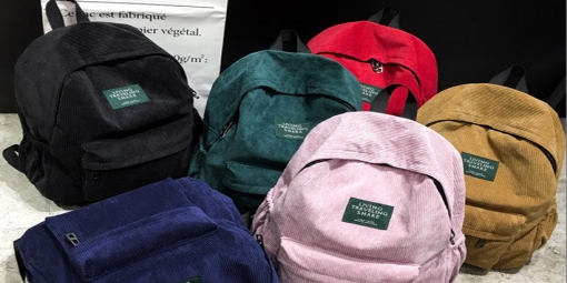 燈芯絨背包，時(shí)髦燈芯絨單品！