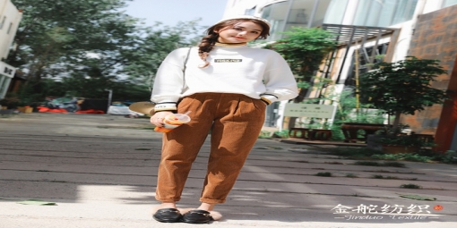 燈芯絨哈倫褲，這個(gè)春季穿它正當(dāng)時(shí)！