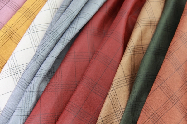 針織 空氣層麂皮絨面料 格子 連衣裙2018春新款女 大衣  現(xiàn)貨